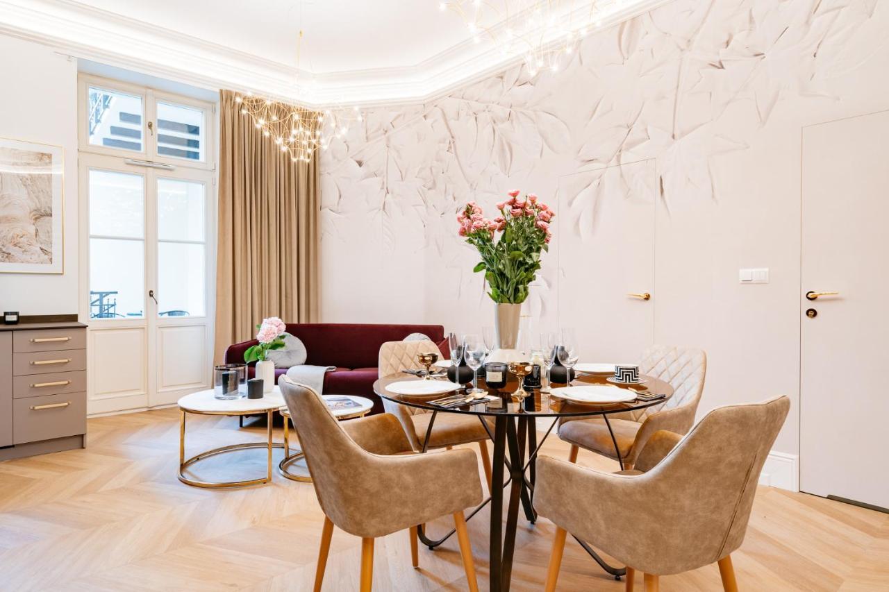 Dandelion Apartment - Loftaffair คราคูฟ ภายนอก รูปภาพ