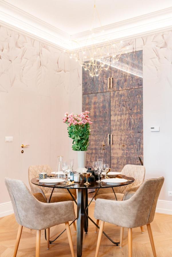 Dandelion Apartment - Loftaffair คราคูฟ ภายนอก รูปภาพ