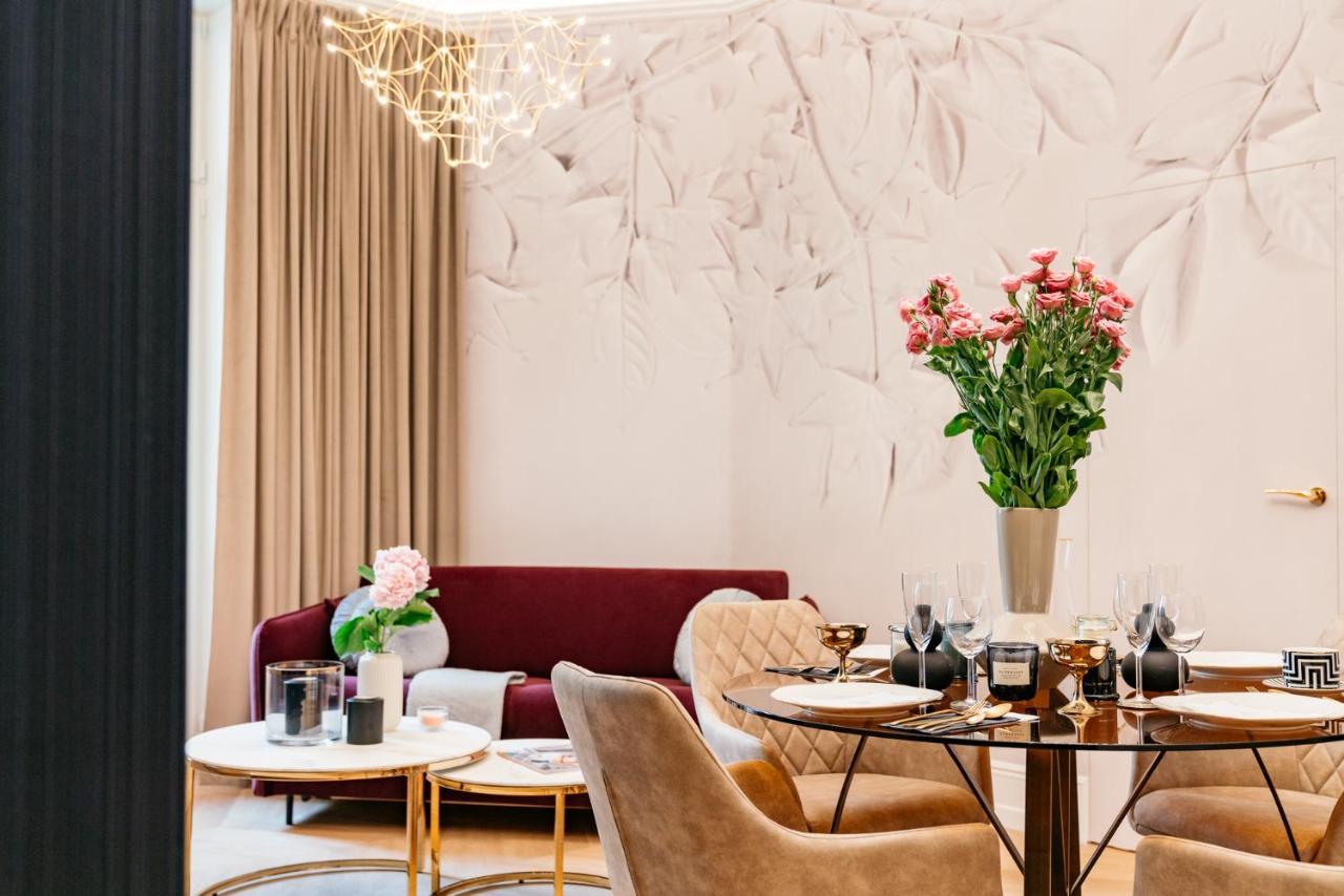 Dandelion Apartment - Loftaffair คราคูฟ ภายนอก รูปภาพ