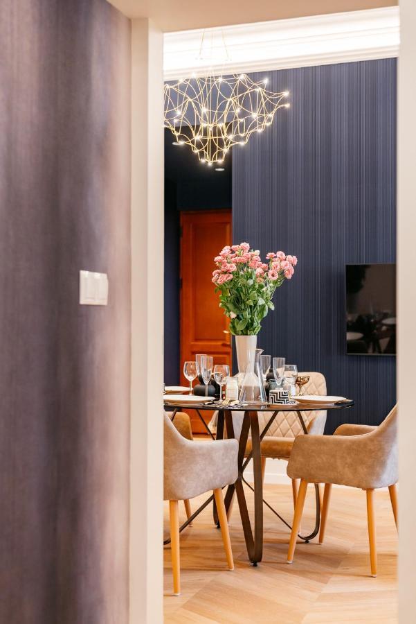 Dandelion Apartment - Loftaffair คราคูฟ ภายนอก รูปภาพ