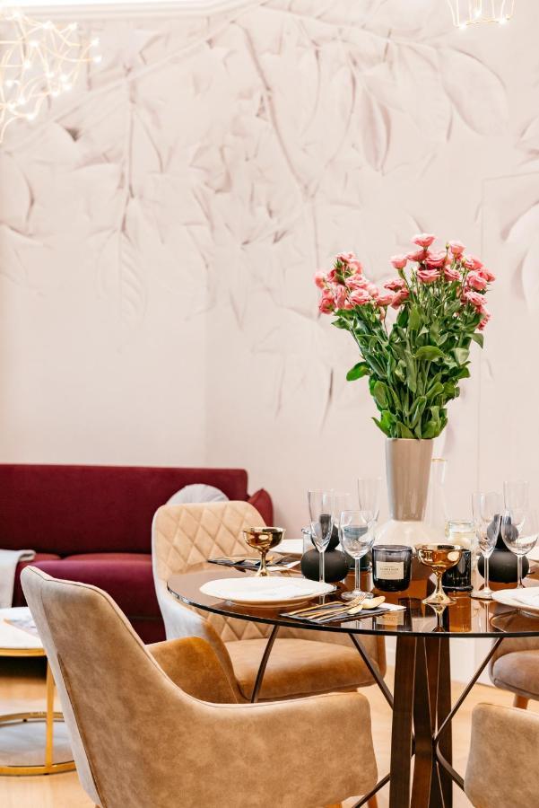 Dandelion Apartment - Loftaffair คราคูฟ ภายนอก รูปภาพ